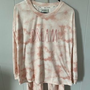 Cozy sleep set, never worn!